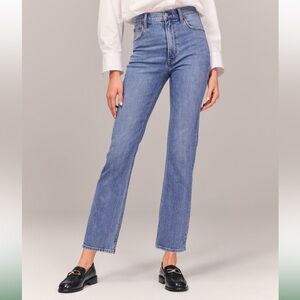 Abercrombie Ultra High Rise Ankle Straight Jean